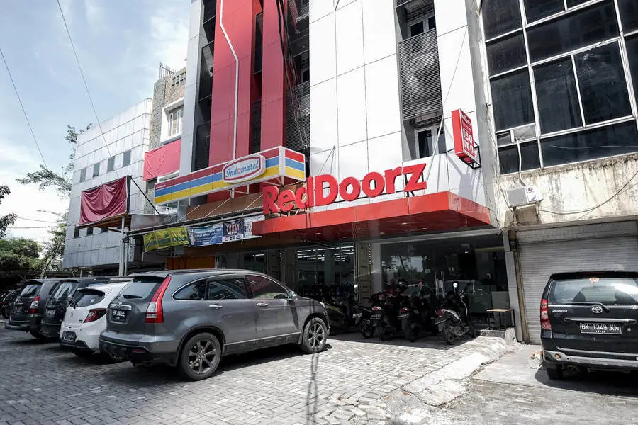 Медан: RedDoorz Plus near Deli Park Mall Medan