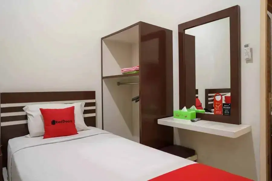 Бандар-Лампунг: RedDoorz Syariah @ Andalas Asri