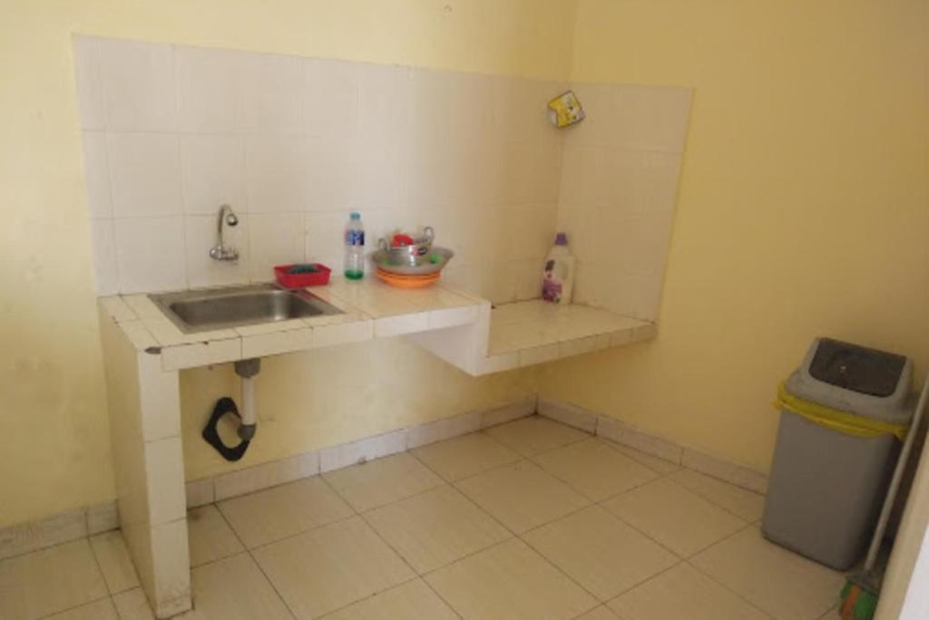 Самаринда: Nidira Guest House