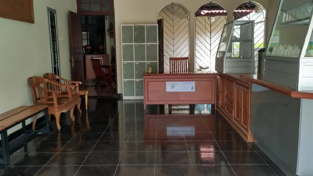 Батуретно: Rumah Hoho Resto