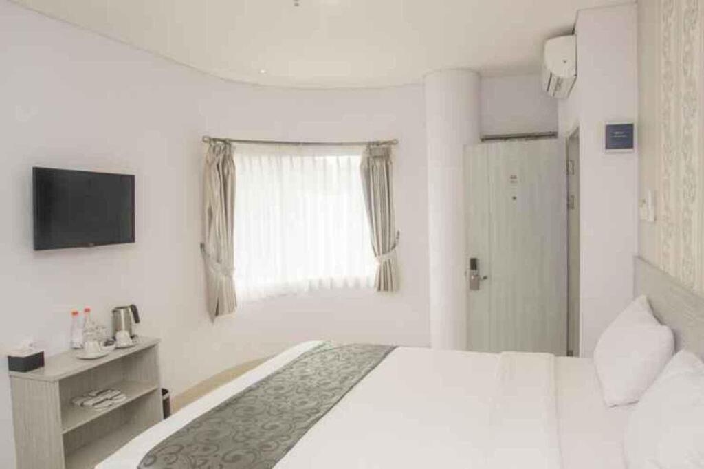 Бандунг: Hotel Kembang Cihamplas Bandung