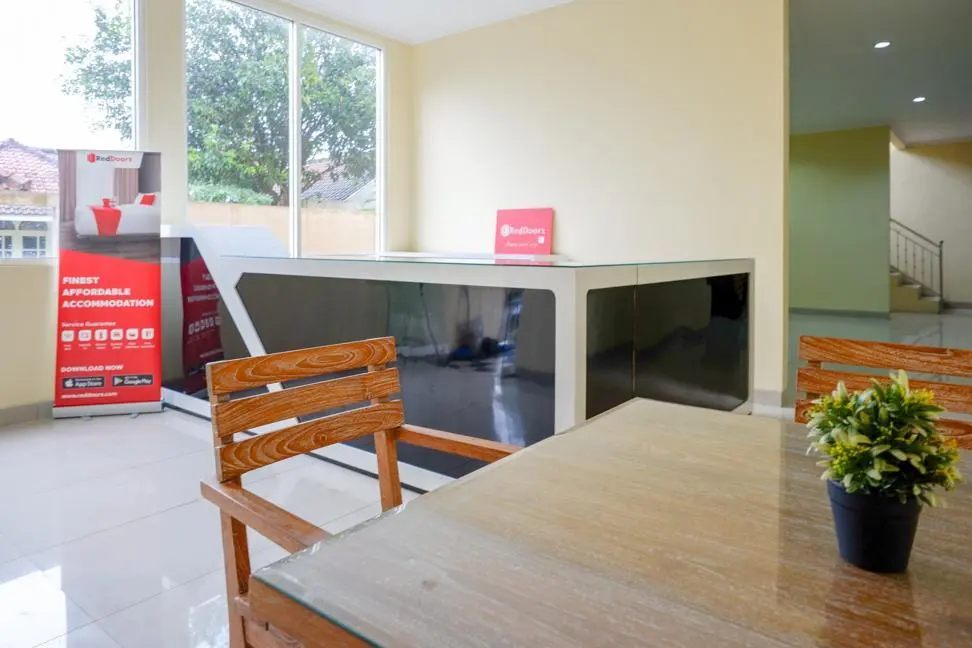 Чилачап: RedDoorz @ Jalan Bali Cilacap