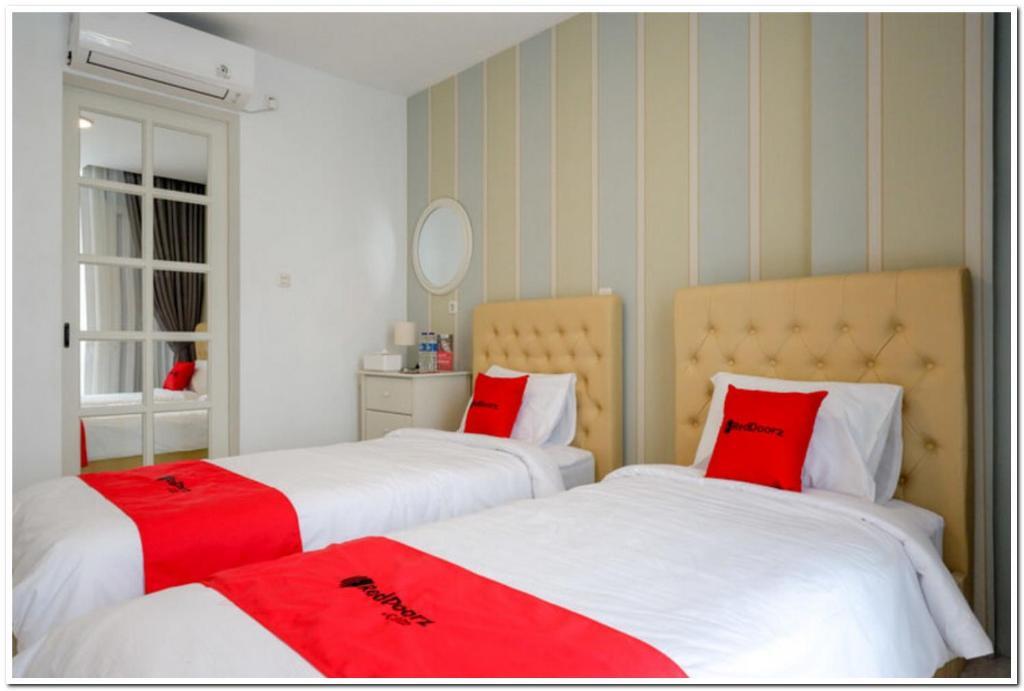 Семаранг: RedDoorz Plus @ Madukoro Raya Semarang