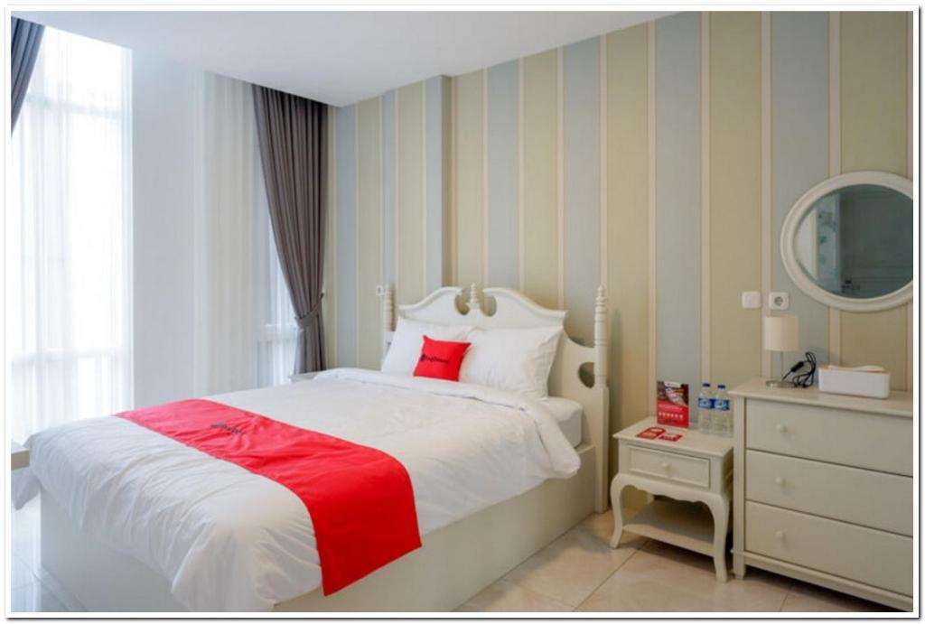 Семаранг: RedDoorz Plus @ Madukoro Raya Semarang