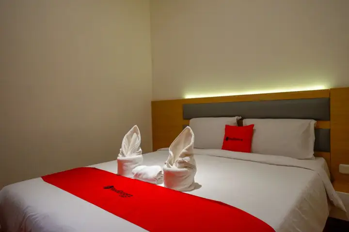 Макассар: RedDoorz Plus @ Losari Makassar