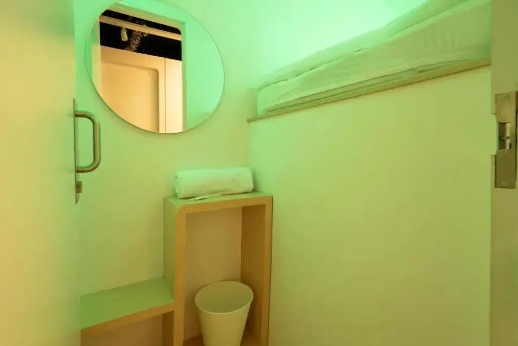 Джакарта: Bobobox Pods Tanah Abang