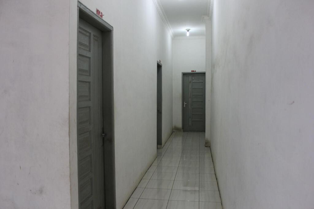 Петумбак: Penginapan Transit Tomato