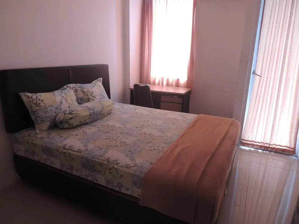 Депок: Studio Room at V Apartment