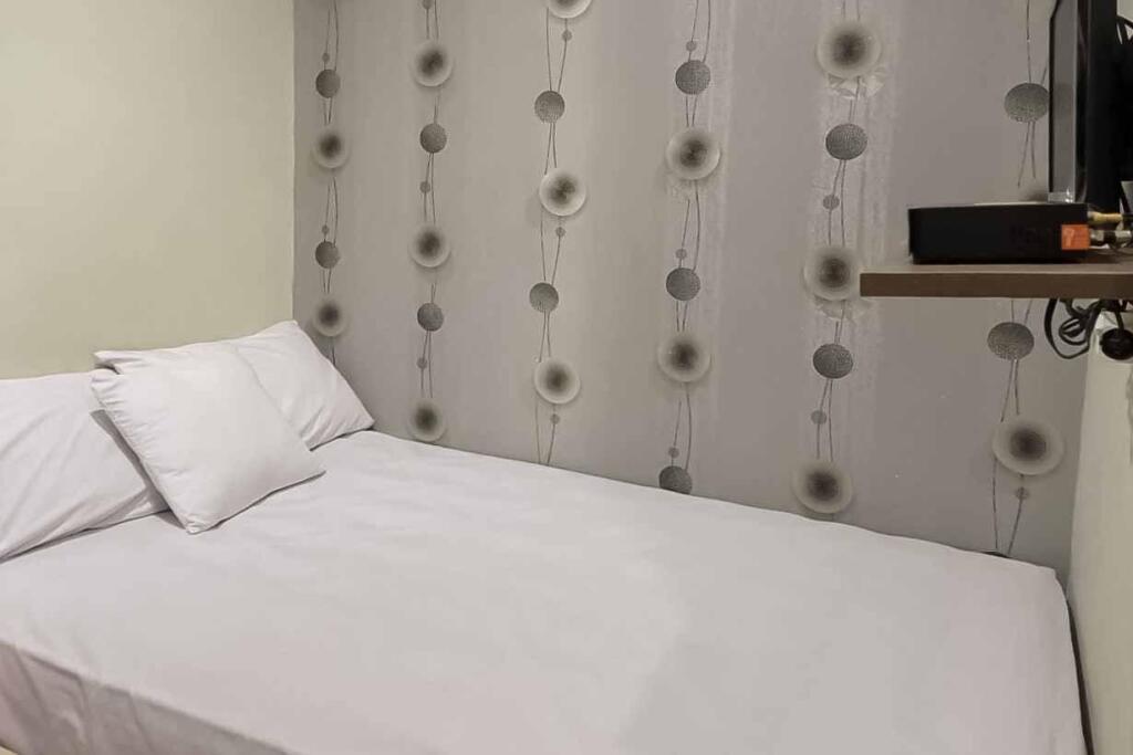 Чилегон: Aimer Guest House Syariah RedPartner