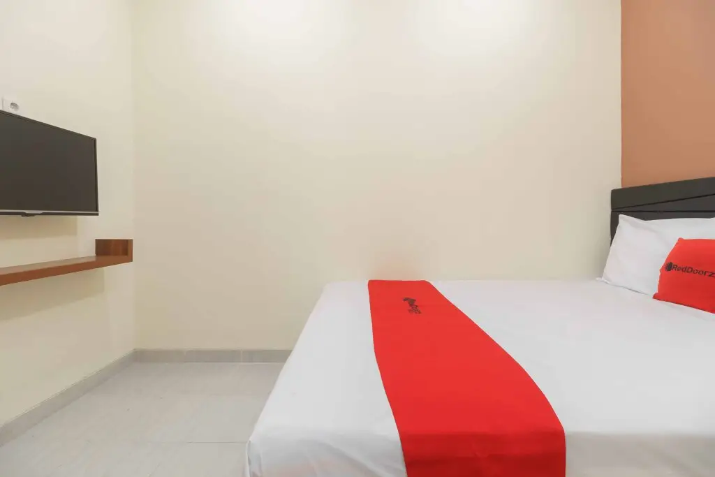 Тангеранг: RedDoorz Syariah near Summarecon Mall Serpong 2