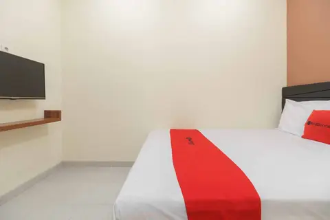 RedDoorz Syariah near Summarecon Mall Serpong 2 — фото 1