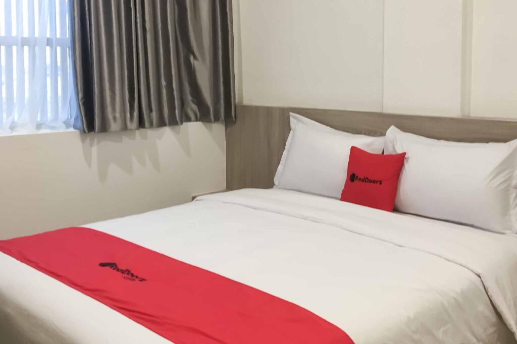 Медан: RedDoorz Plus @ Jalan Juanda Medan