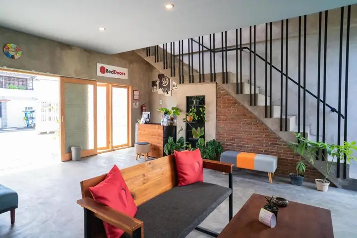 Матарам: RedDoorz Syariah near Lombok Epicentrum Mall