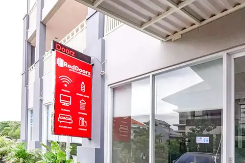 RedDoorz @ Citraland Surabaya — фото 1