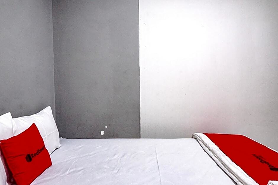 Сурабая: RedDoorz @ Citraland Surabaya