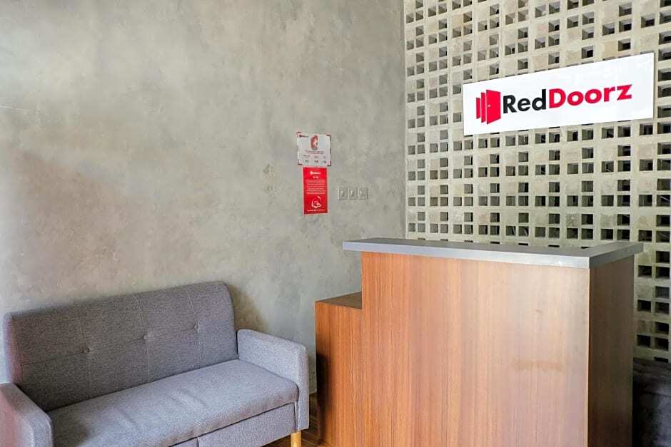 Депок: RedDoorz  near Trans Studio Mall Cibubur 3
