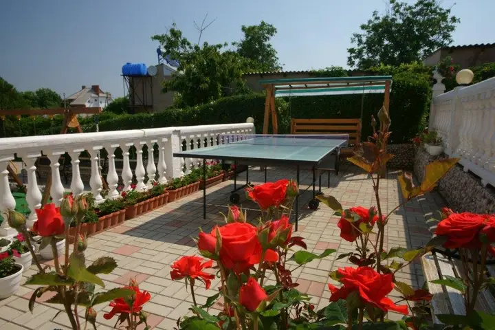 Николаевка: Semejnyij Guest House