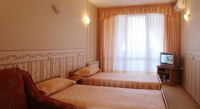 Николаевка: Semejnyij Guest House