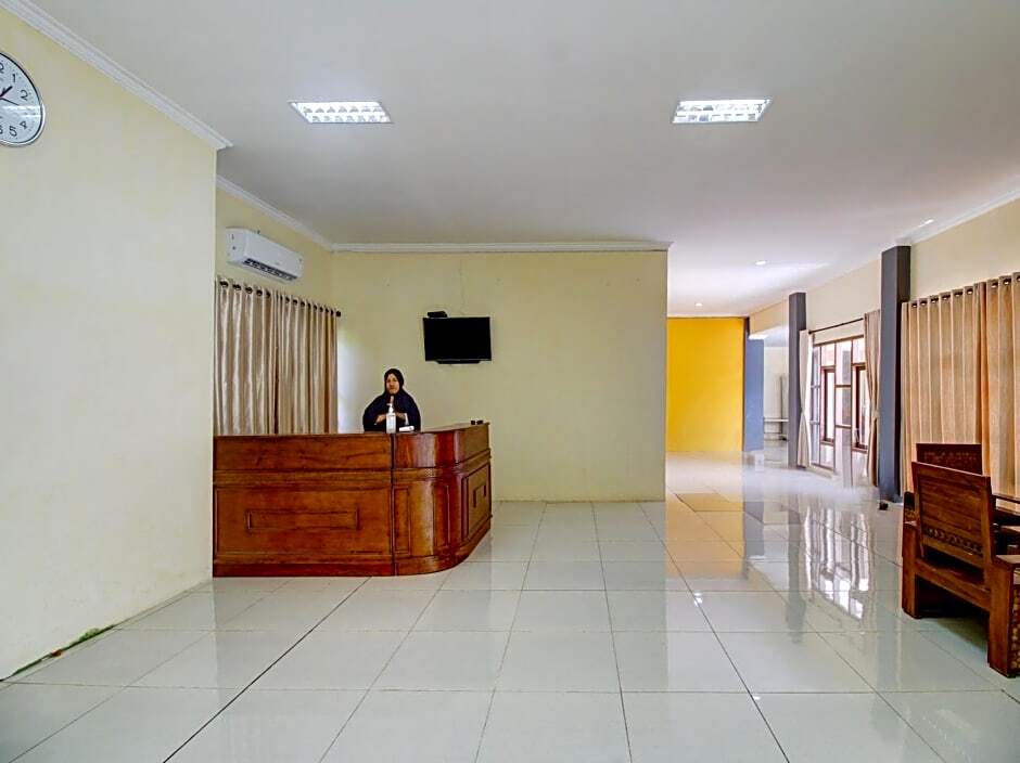 Jerowaru: OYO 3812 Edutel Sade Raya Kuta Hotel Lombok