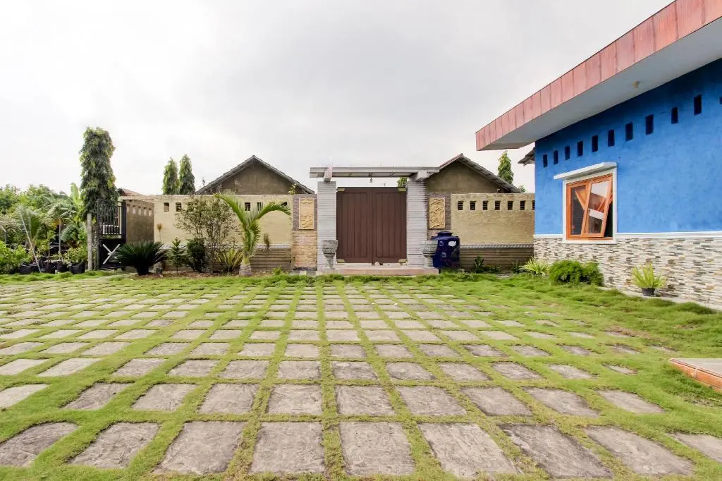 Джомбанг: OYO 3500 D'chandra Family Syariah