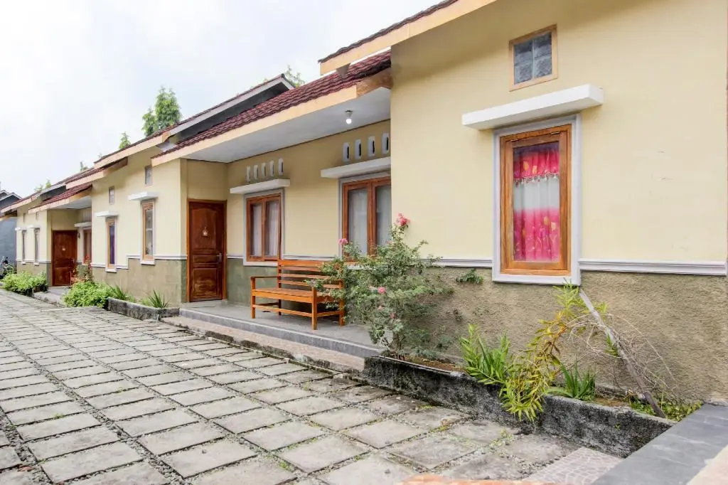 Джомбанг: OYO 3500 D'chandra Family Syariah