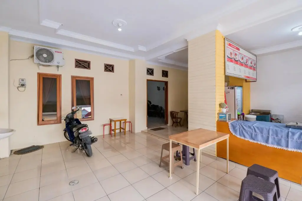 Маланг: OYO 3825 Lavender Syariah Sawojajar