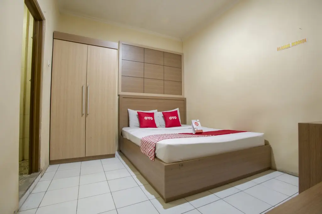 Джакарта: OYO 3755 Sweet Home Near Masjid Agung Istiqlal, Pasar baru, Ancol