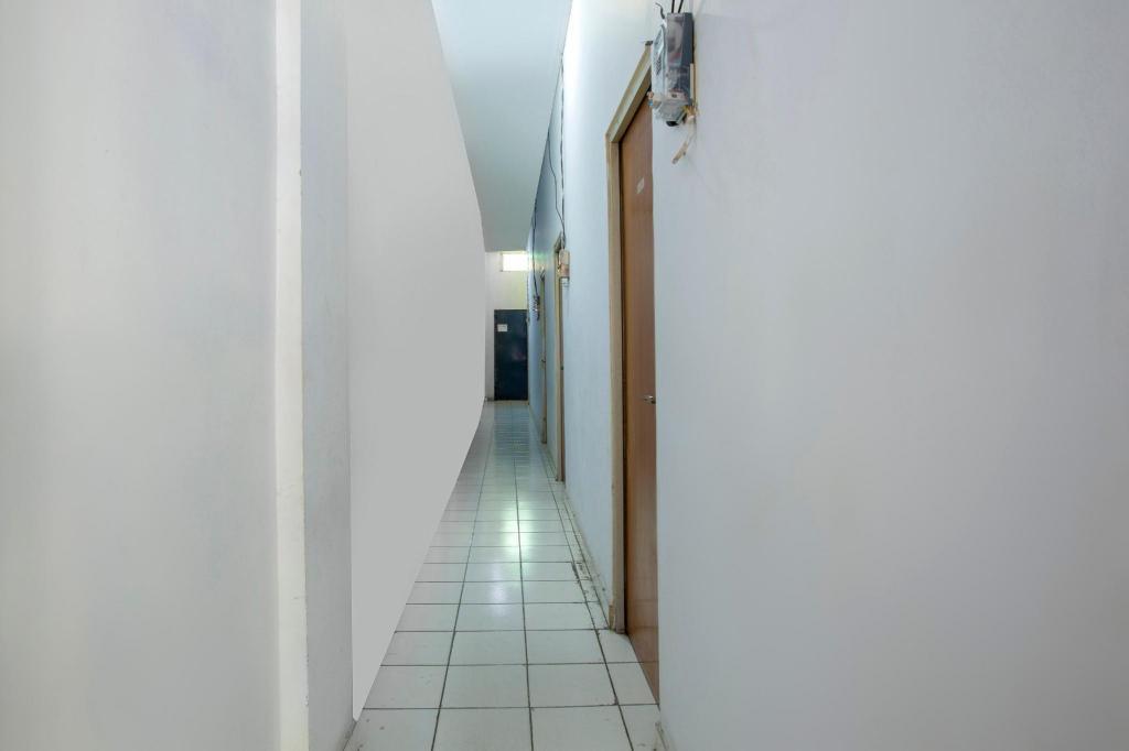 Джакарта: OYO 3755 Sweet Home Near Masjid Agung Istiqlal, Pasar baru, Ancol
