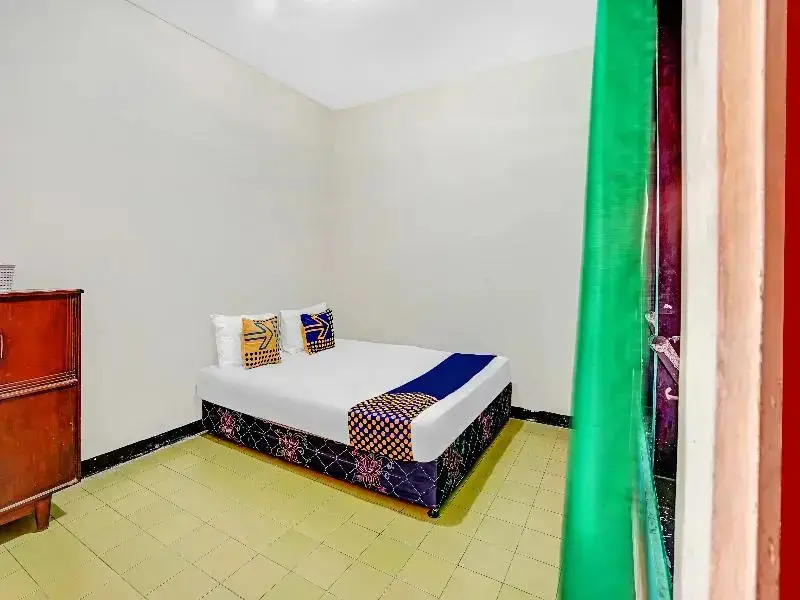 Сурабая: SPOT ON 90098 Anak Mama Guesthouse