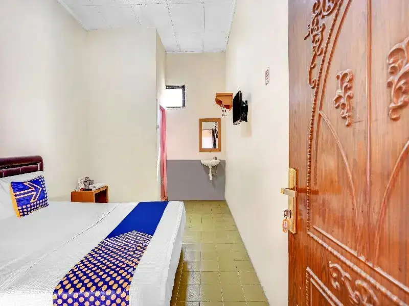 Сурабая: SPOT ON 90098 Anak Mama Guesthouse