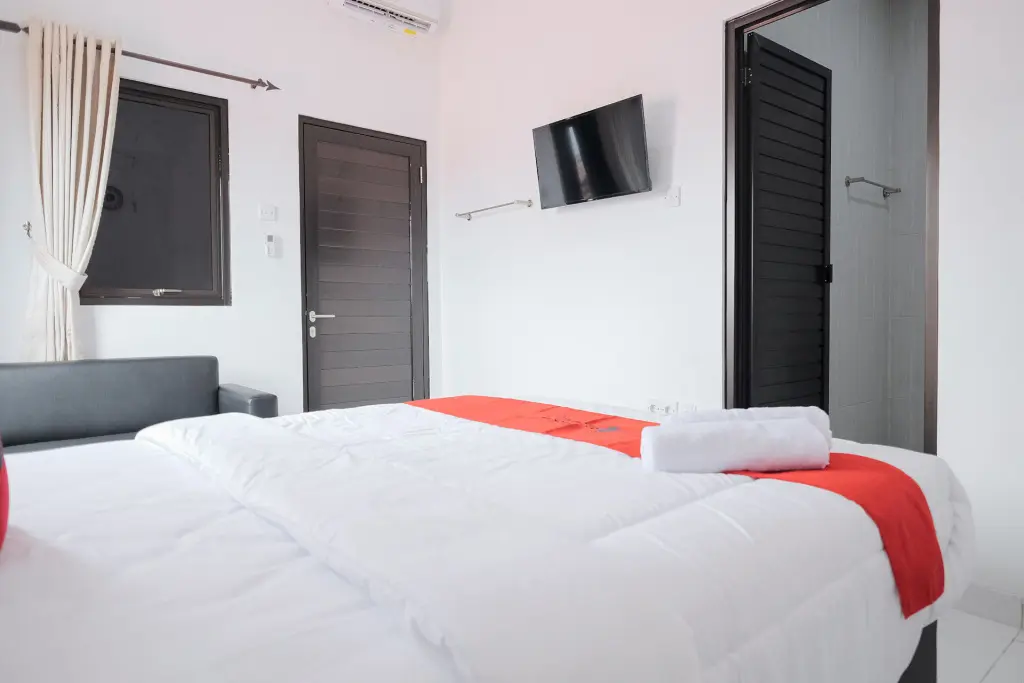 Джакарта: RedDoorz near Kota Tua 2