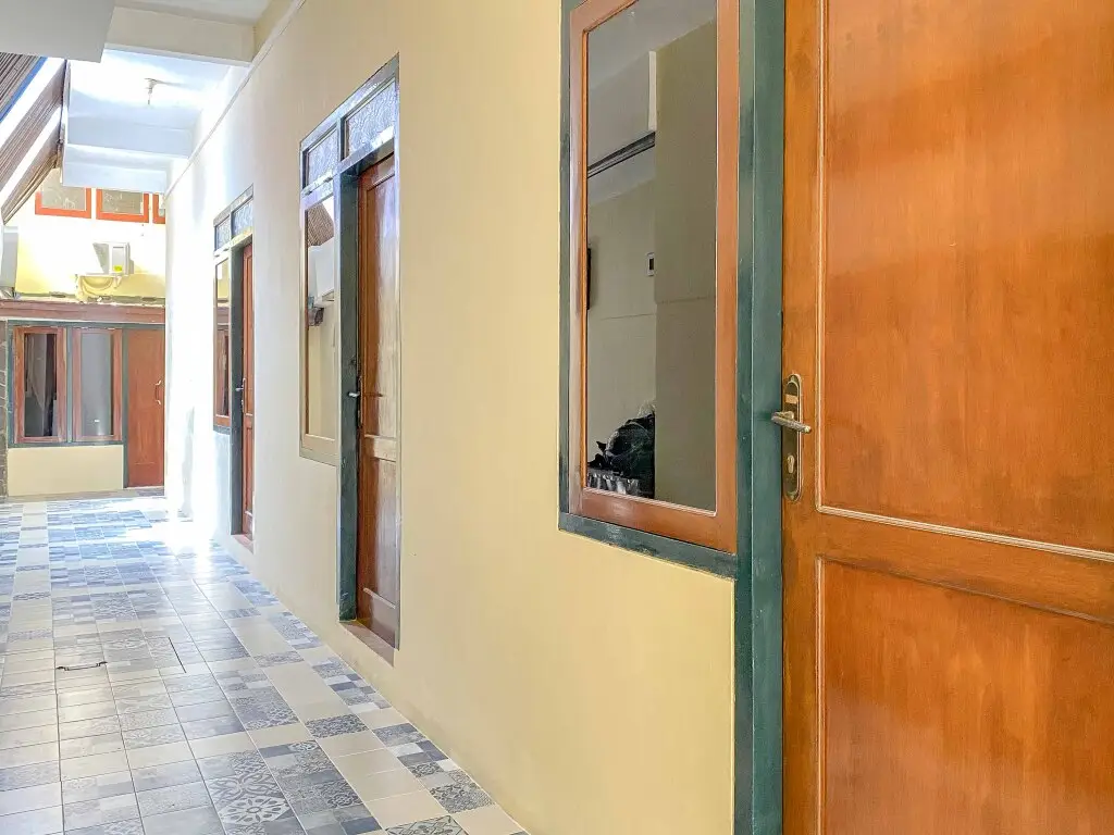 Маланг: Tini's Guest House Malang RedPartner