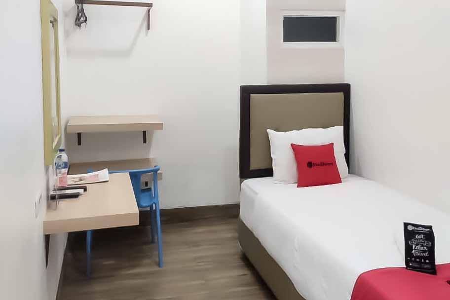 Палембанг: RedDoorz Plus @ Jalan Veteran Palembang