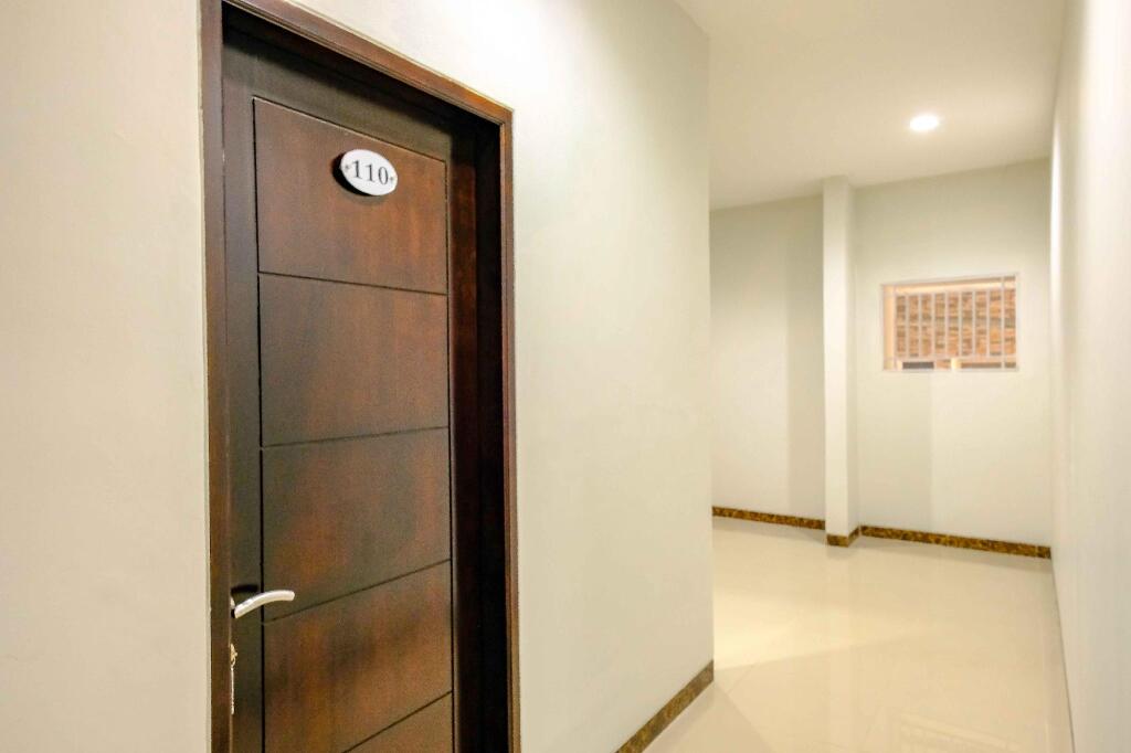 Джакарта: RedDoorz near Pasar Baru 3
