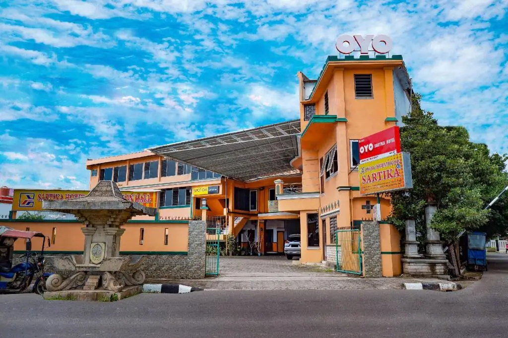 Кудус: OYO 2855 Sartika Hotel Pati