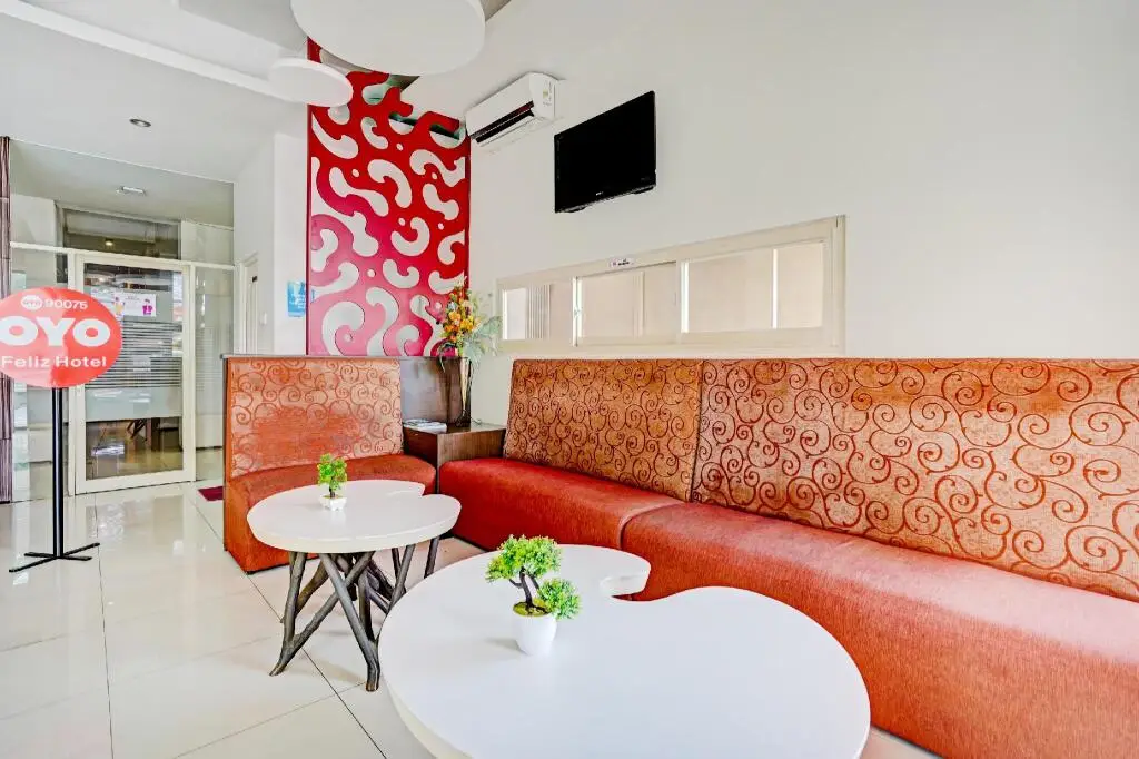 Сурабая: OYO 90075 Feliz Hotel