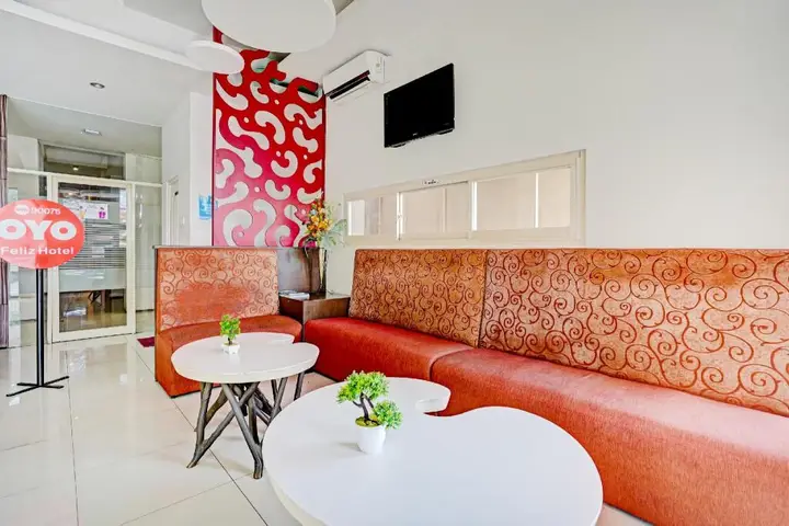 Сурабая: OYO 90075 Feliz Hotel