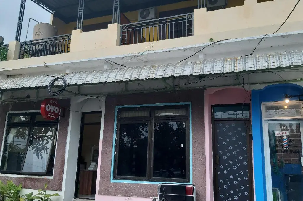 Сидоарджо: OYO 3895 D'Luck Homestay