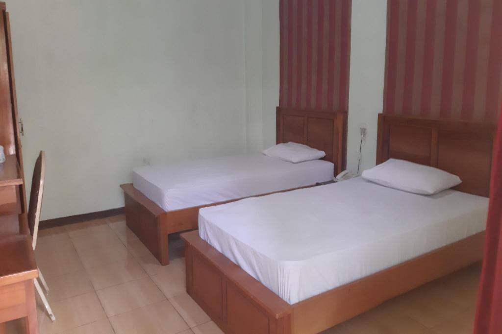 Сурабая: OYO 3749 Hotel Global Inn Syariah