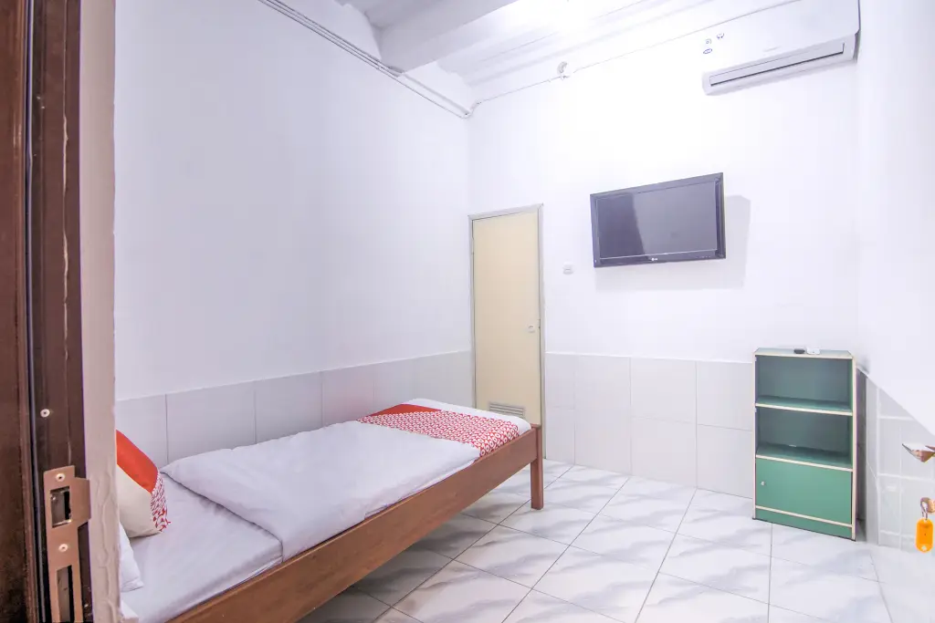 Читарингул: OYO 3317 Maju Jaya Homestay Syariah