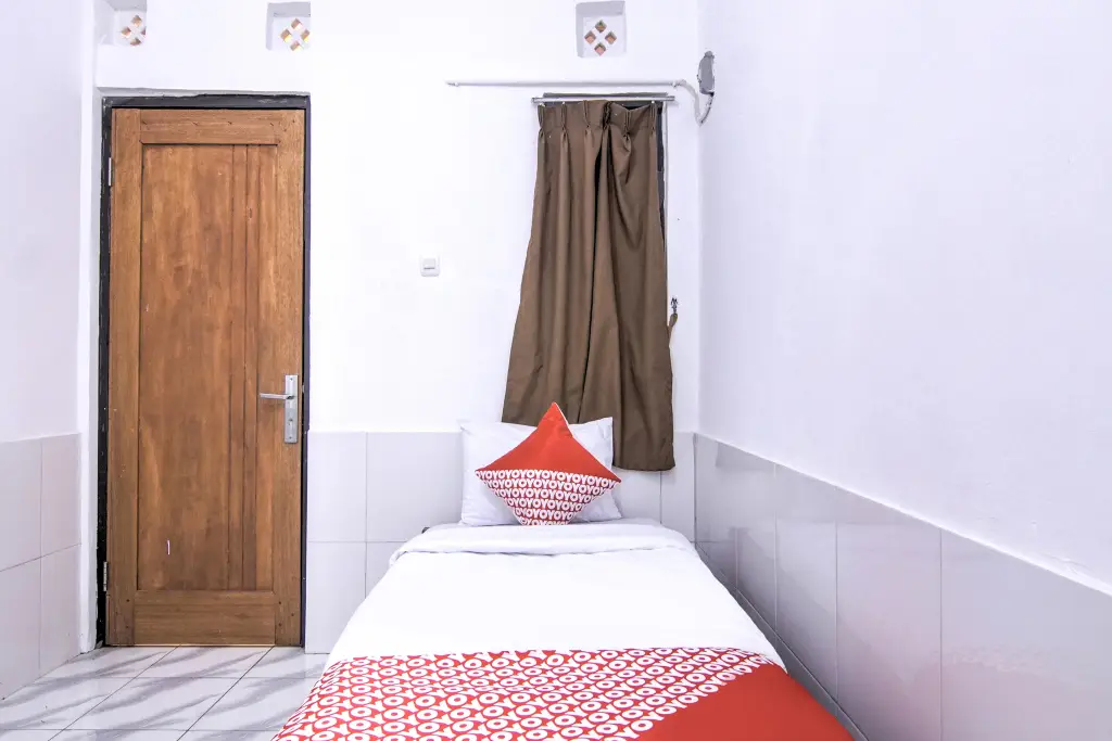 Читарингул: OYO 3317 Maju Jaya Homestay Syariah