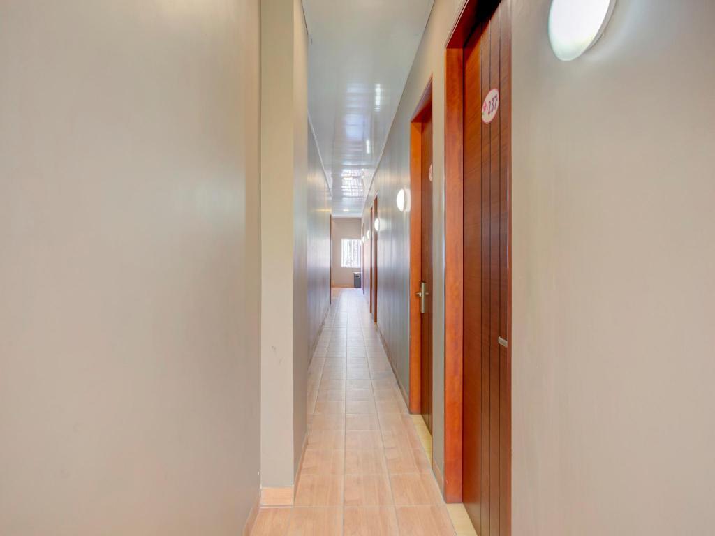 Джакарта: OYO 4005 Bunga Dahlia Guest House