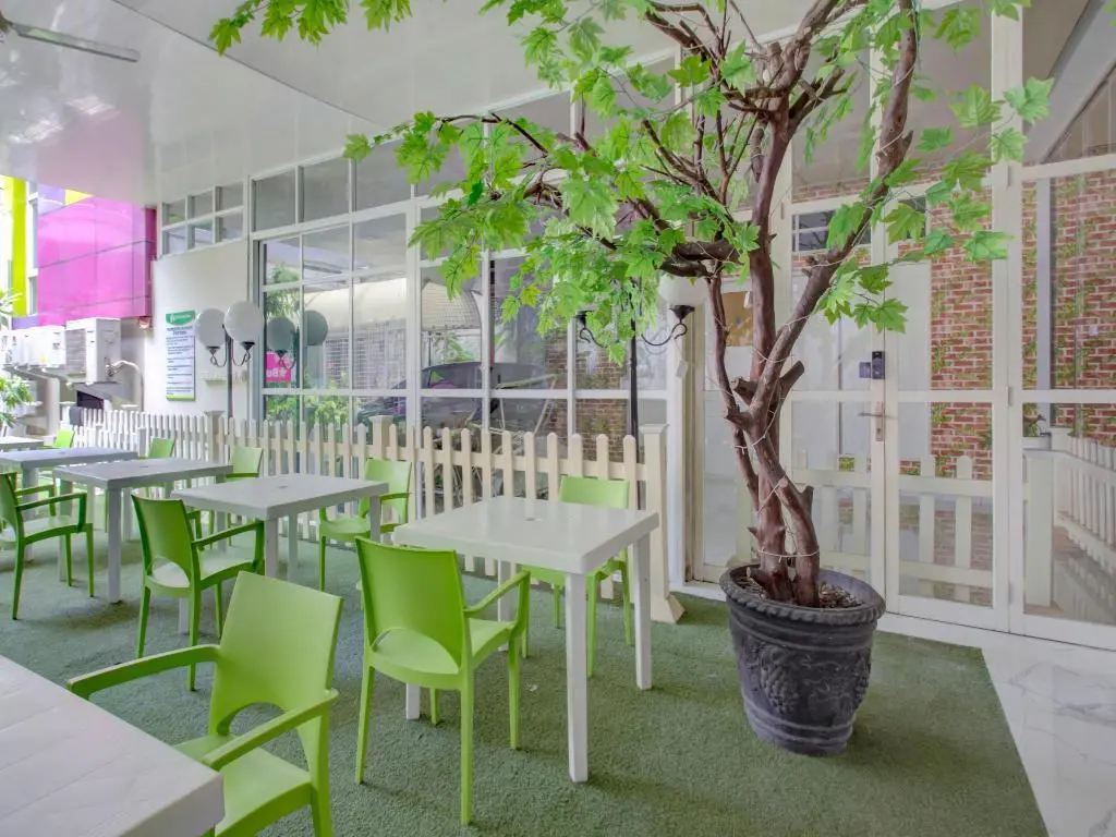 Джакарта: OYO 4005 Bunga Dahlia Guest House