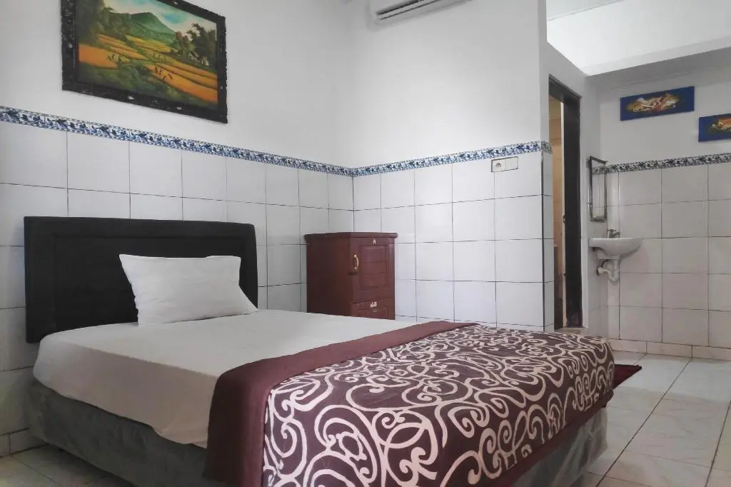 Кута: OYO 3694 Gong Corner Guest House 2