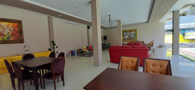 Маланг: Capital O 90070 Giri Palma Hotel & Villas