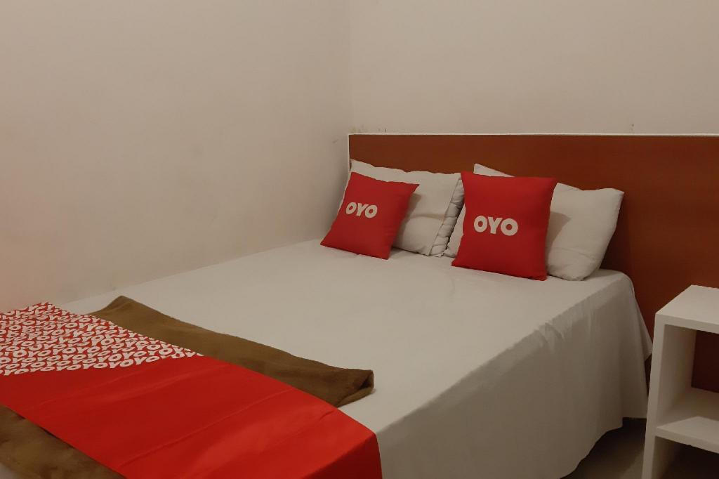 Сурабая: OYO 3995 Airport Village Juanda