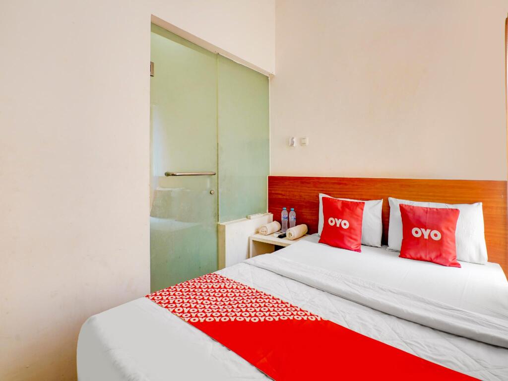 Сурабая: OYO 3995 Airport Village Juanda