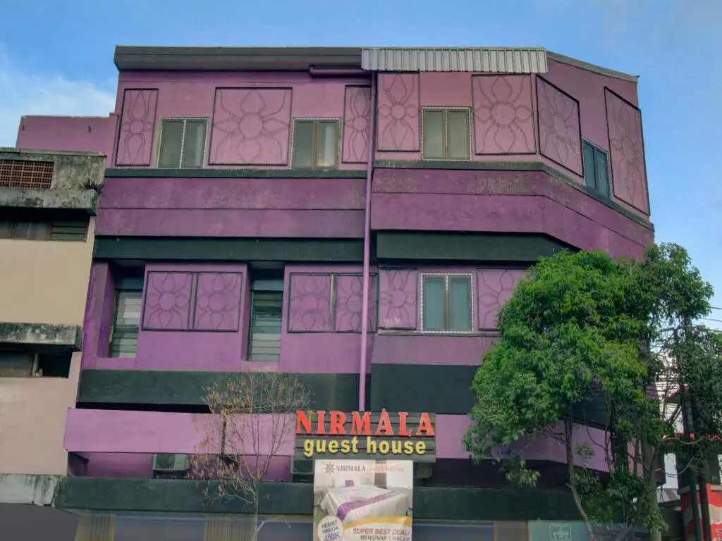 Маланг: OYO 3860 Nirmala Guest House