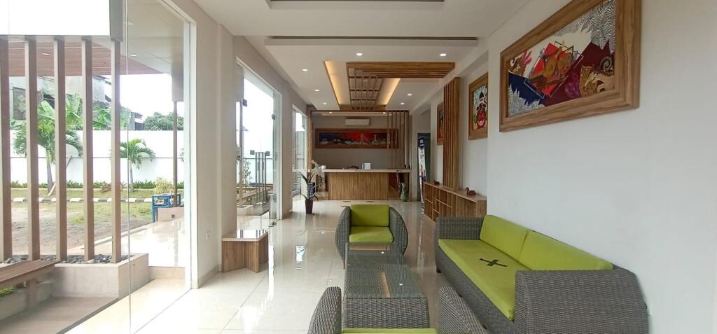 Бандунг: Edotel Metro Bandung