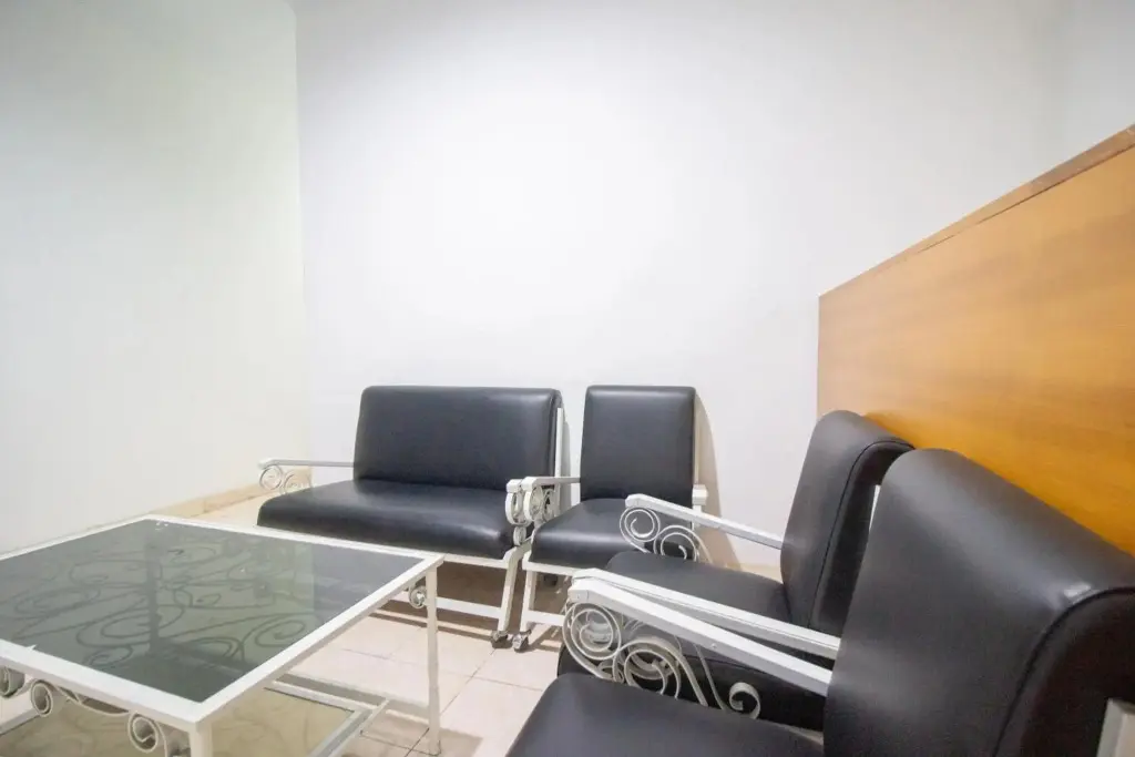 Депок: OYO 3707 Halona Guesthouse